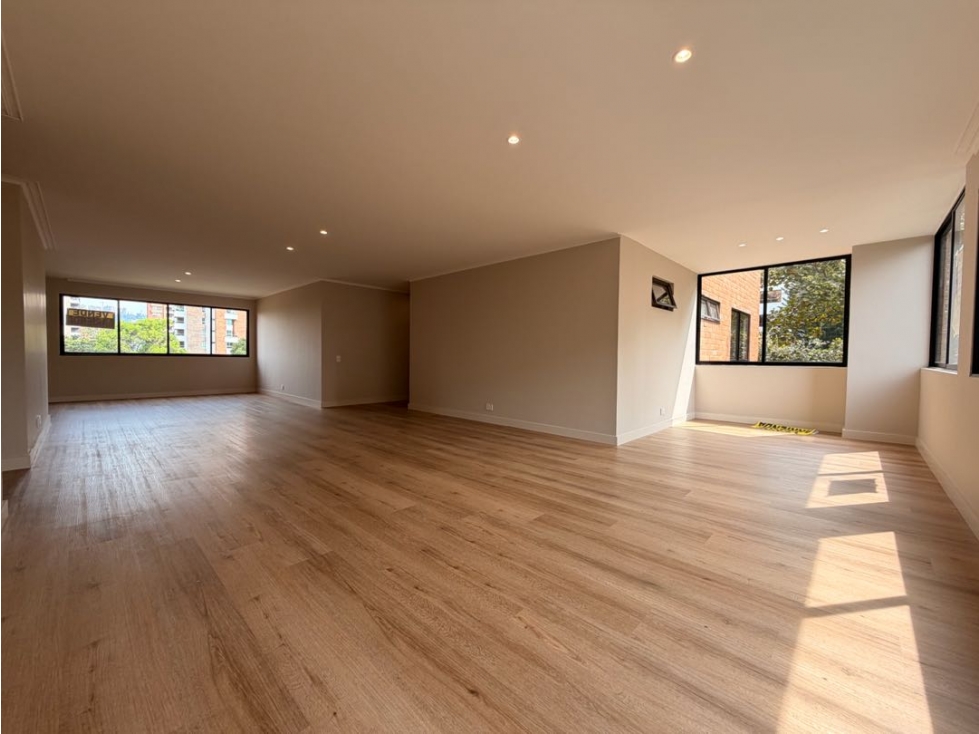 Apto remodelado en venta | Poblado Alejandría (Edificio 37 años)