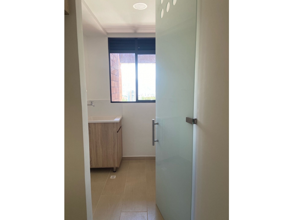 Apto Rio Envigado (camino verde chingui) — foto 3