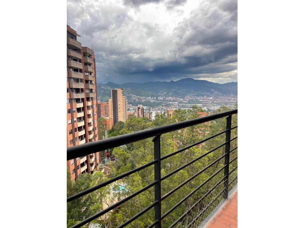 Apto totalmente remodelado a todo el frente del CC el tesoro, súper un — foto 6