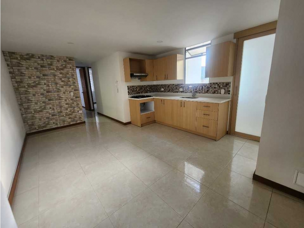 Apto a la venta con ascensor sin vigilancia — foto 2