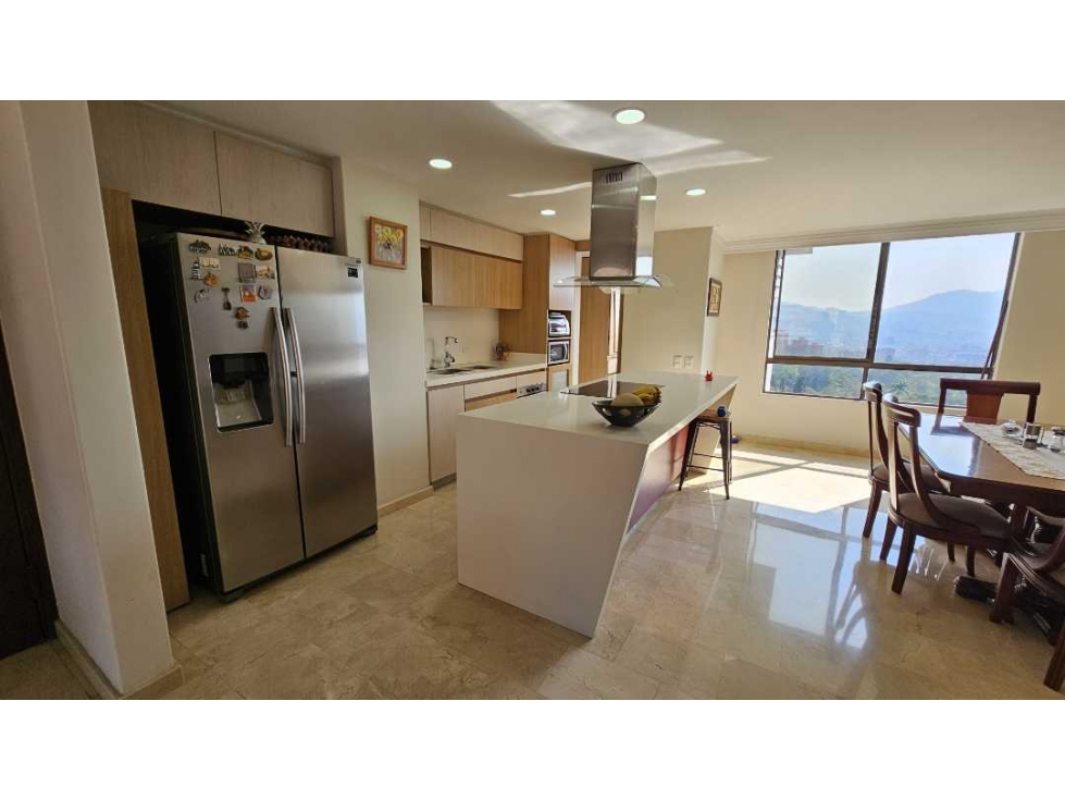 Apto/poblado/balsos penthouse