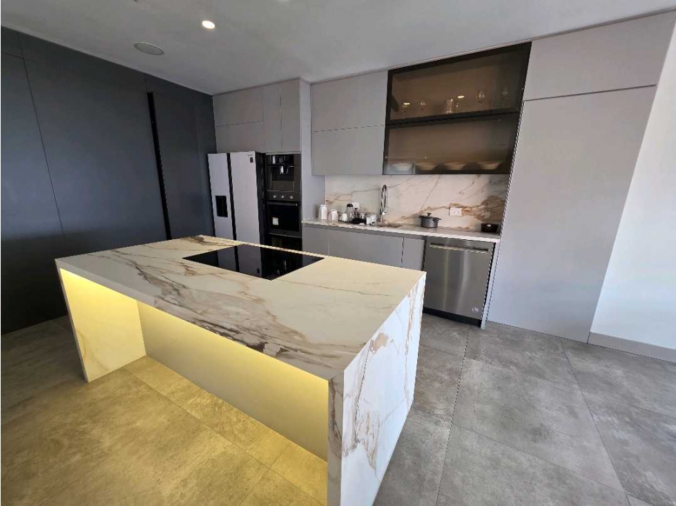 Apto/poblado-la-calera/TOTALMENTE REMODELADO Y DOMOTIZADO — foto 2