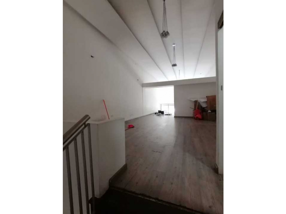 AQUILER DE LOCAL 163 M2 OBARRIO — foto 6