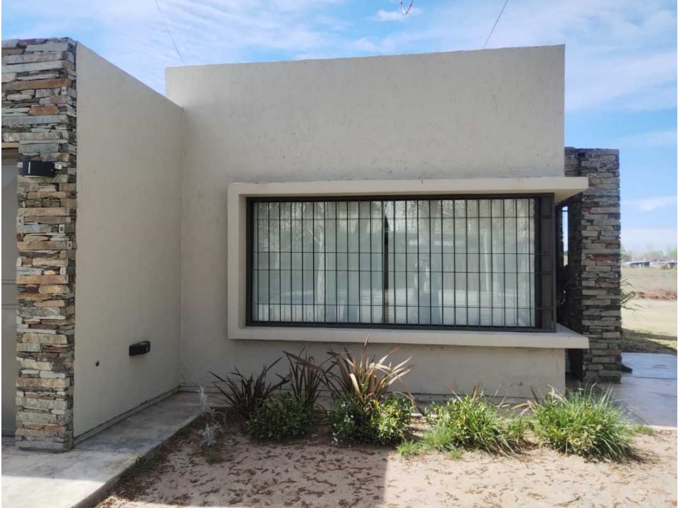 Aquiler en Tunuyan|Casa 3 dormitorios,Ambientes amplios y luminosos