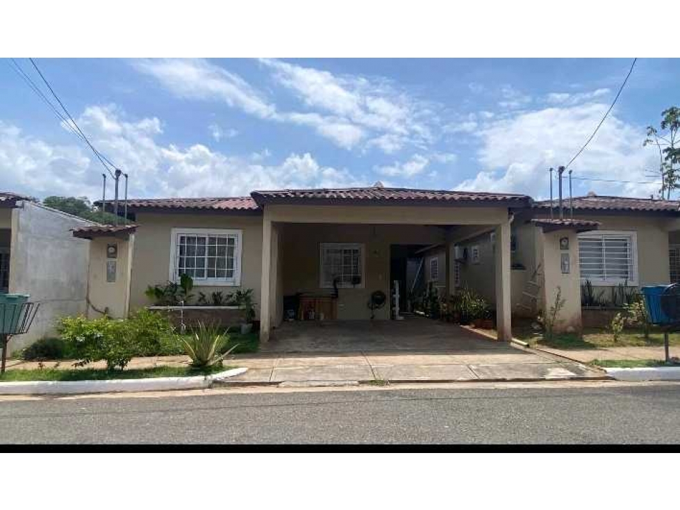 AQUILO CASA EN ARRAIJAN BARRIADA PUERTA REAL