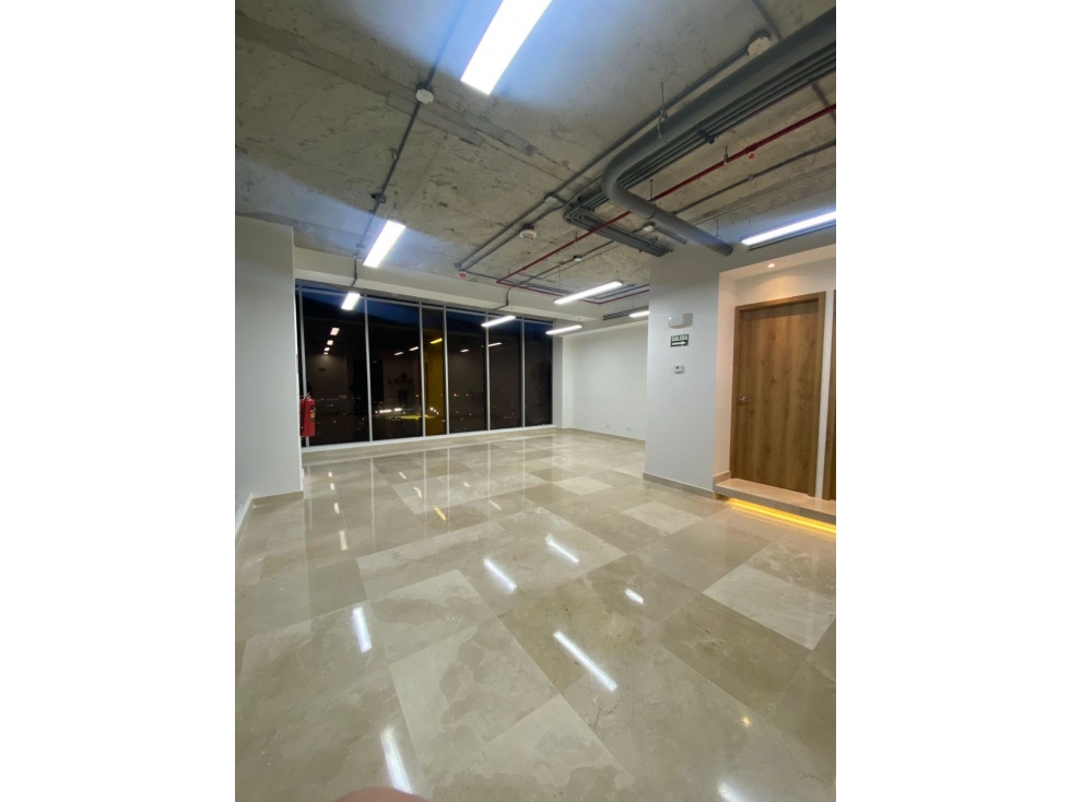 AQUILO OFICINA MODERNA SIN MUEBLES P.H BOC BALBOA OFICCE CENTER JP — foto 6