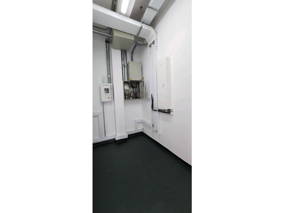 ARRIENDO OFICINA 450M2 Techos Altos + Red Incendio CHAPINERO — foto 4