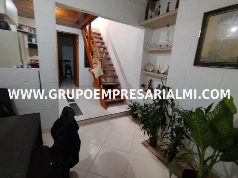 ARMONIOSA CASA BIFAMILIAR EN VENTA - SECTOR BUENOS AIRES COD: 33456 — foto 2
