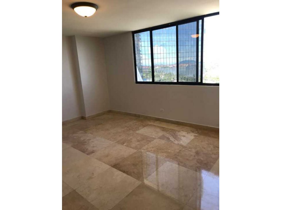VENTA DE APARTMENTO EN BELLA VISTA PH ROCA MAR 237M2 JP — foto 2