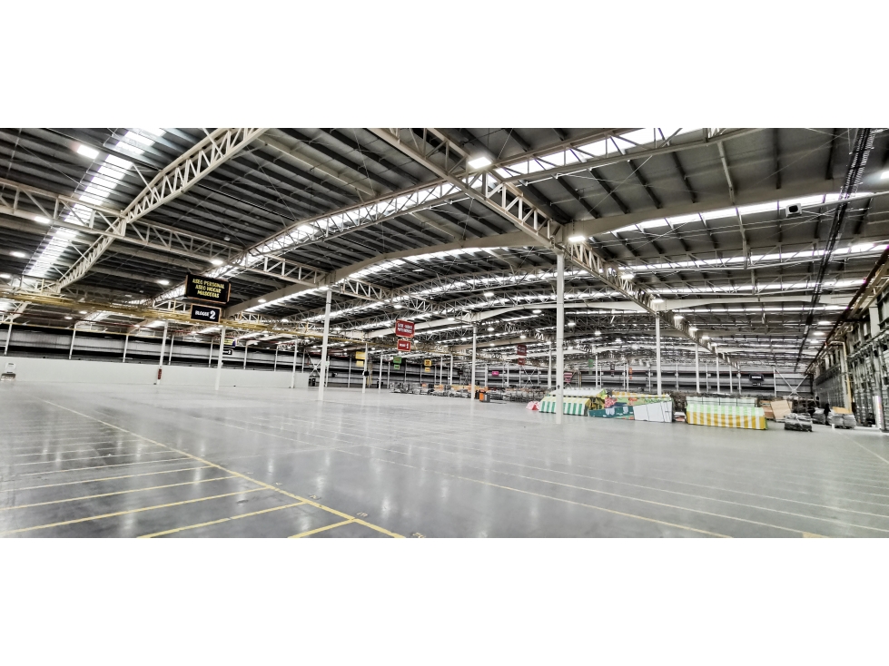 Arreinda Bodega en Tocancipá 5.600 M2 - 5