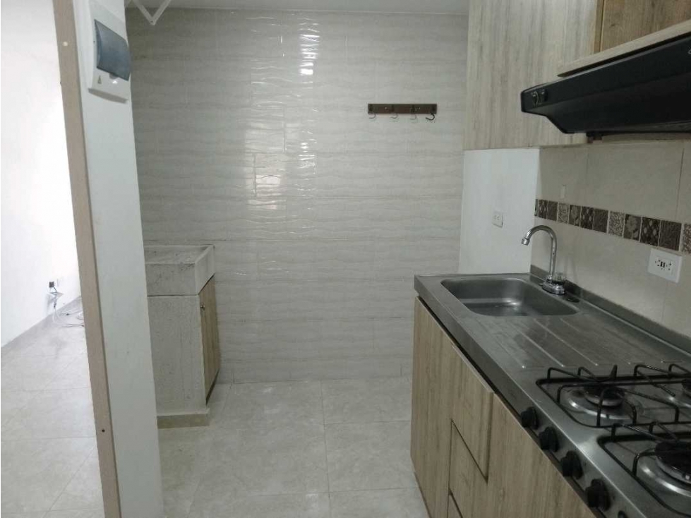 EN VENTA APARTAMENTO EN BUENOS AIRES, MEDELLIN PISO 9 — foto 2