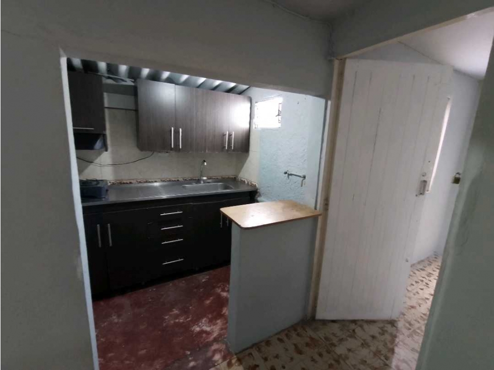 APARTAMENTO EN VENTA EN ARANJUEZ, MEDELLIN. PISO 2 y 3 — foto 2