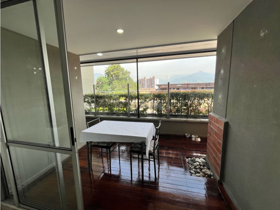 Arrienda Apartamento Alto de Las flores Envigado Antioquia — foto 2