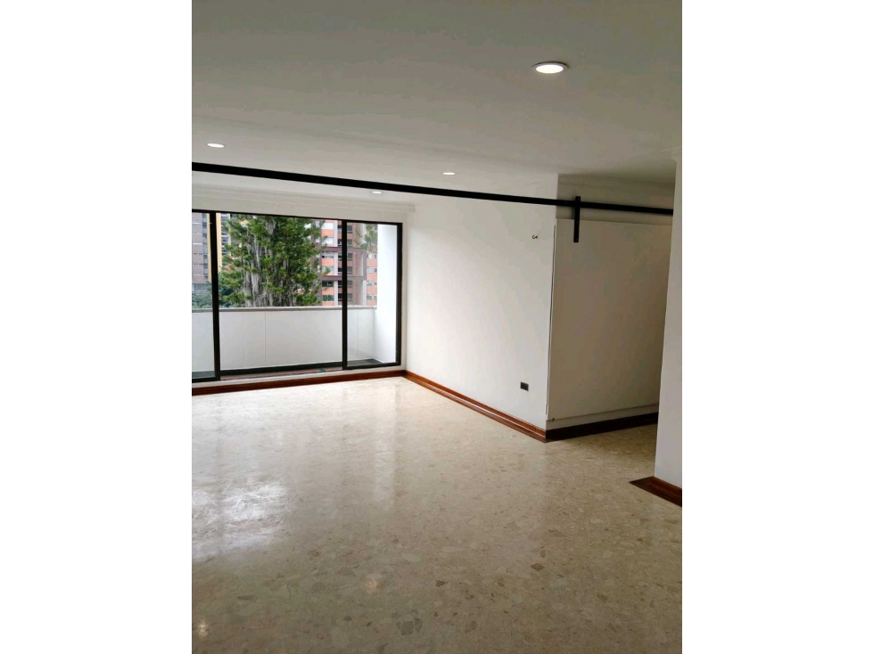 Arrienda Apartamento Castropol El Poblado Medellín — foto 3