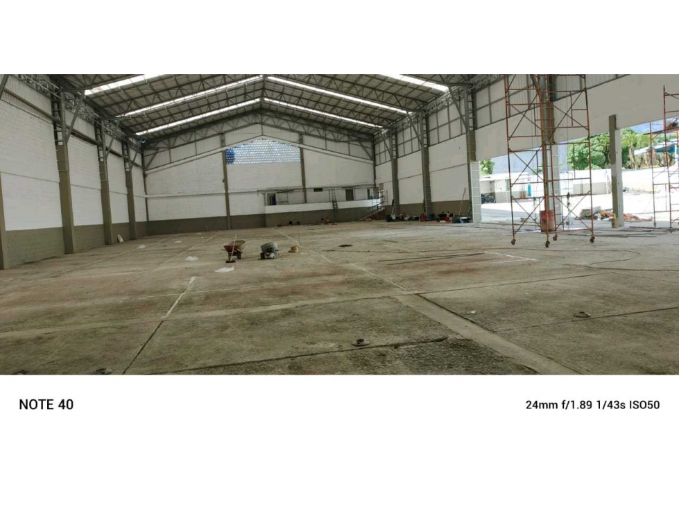 Arrienda Bodega de 5.000m2 con 2.300 de huella en Itagüí - 3