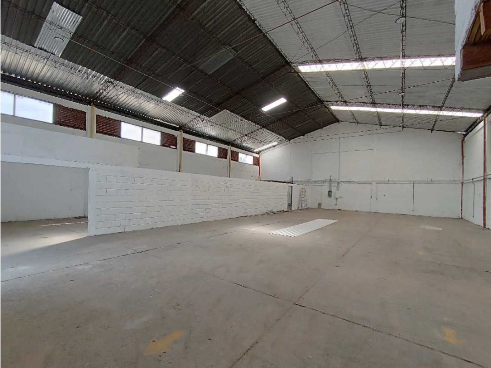 Arrienda Bodega Villamaria La Pradera Manizales - 3