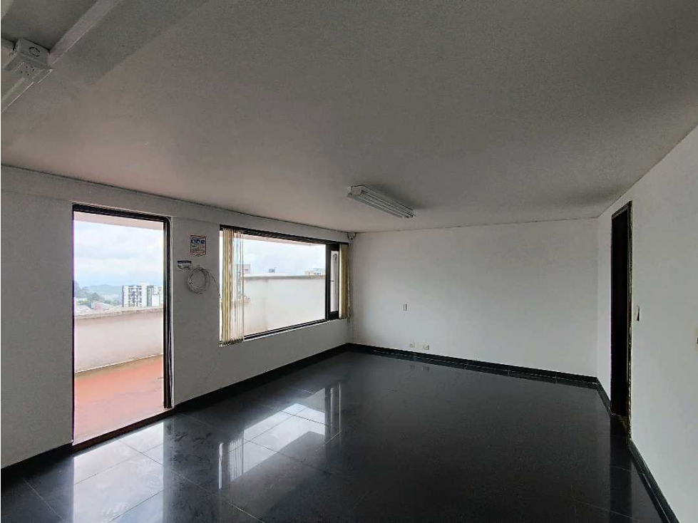 Arrienda Casa Uso Comercial Avenida Santander Vizcaya Manizales — foto 6