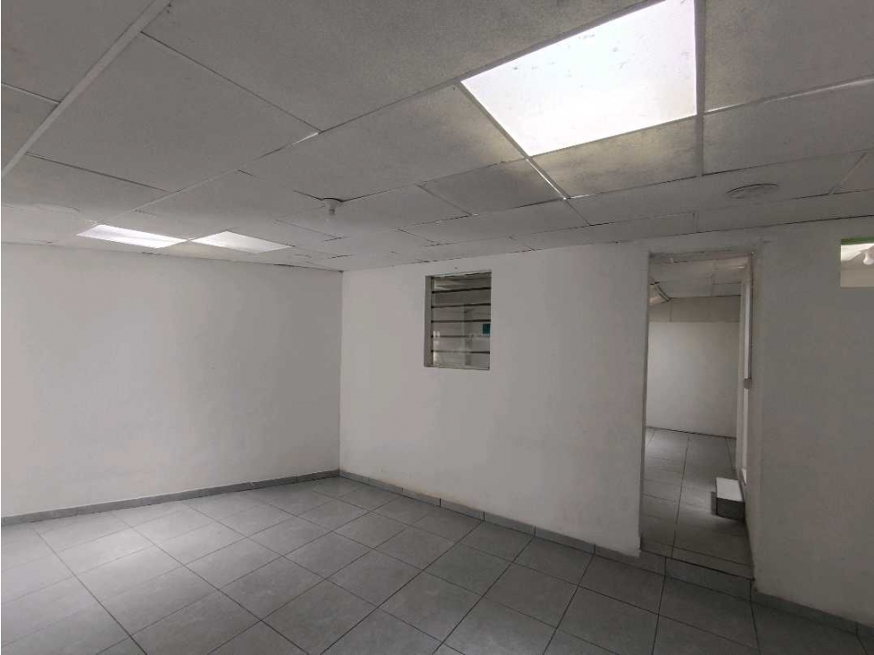 Arrienda Casa Uso Comercial Segundo Piso Avenida Paralela Manizales — foto 3