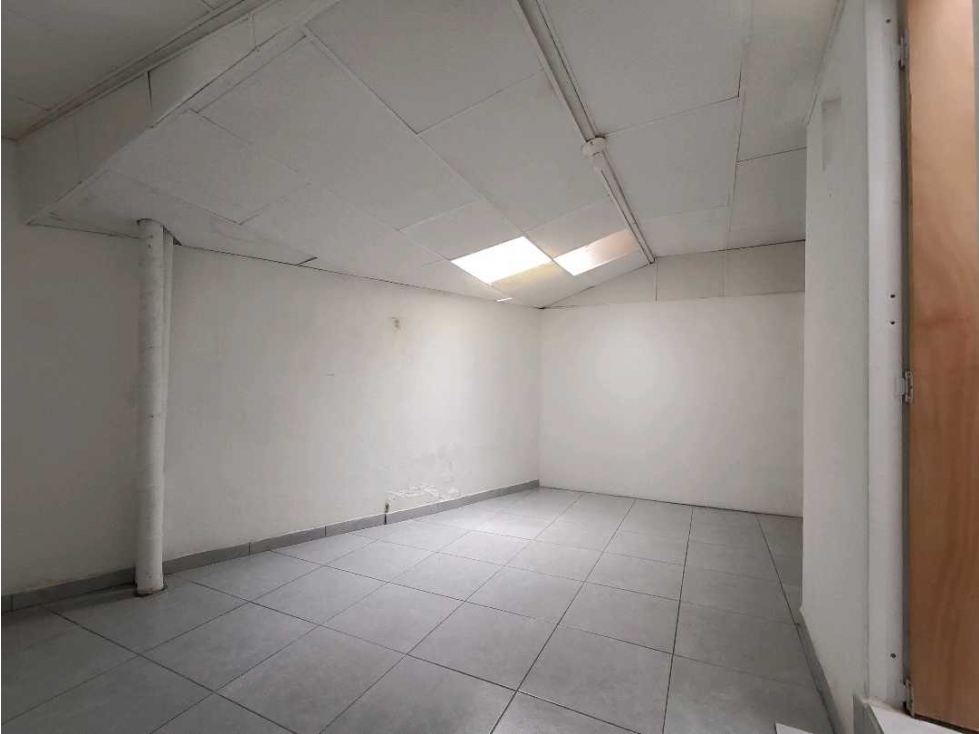 Arrienda Casa Uso Comercial Segundo Piso Avenida Paralela Manizales — foto 6