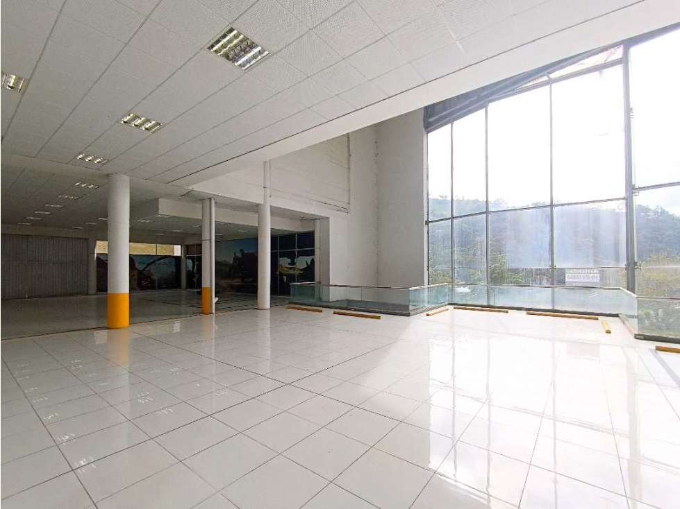 Arrienda Gran Local Comercial Expoferias El Trébol Manizales — foto 3