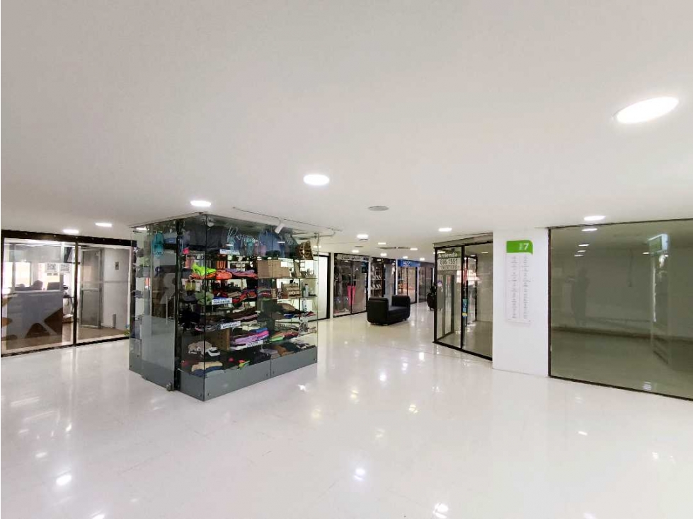 Arrienda Local Centro Comercial Sancancio Manizales — foto 3