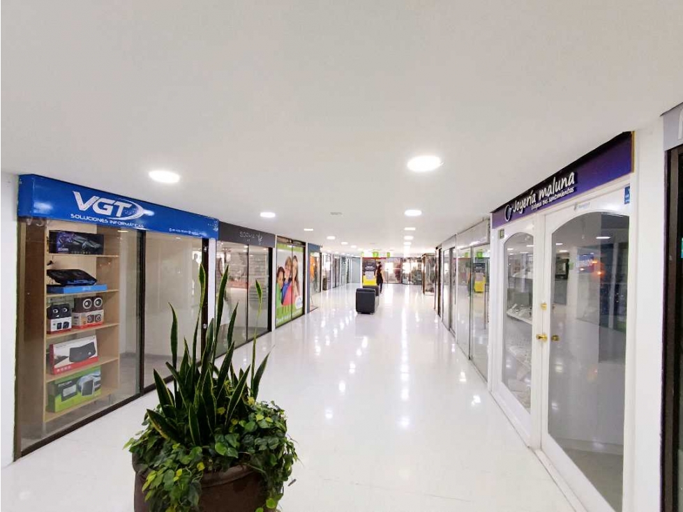 Arrienda Local Centro Comercial Sancancio Manizales — foto 5