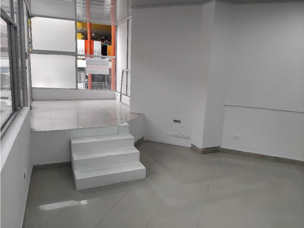 Arrienda Local Comercial Centro Manizales — foto 2