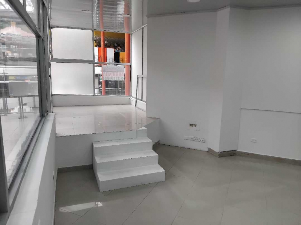 Arrienda Local Comercial Centro Manizales — foto 4