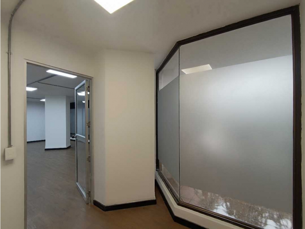 Arrienda Local Interior Avenida Santander Palogrande Manizales - 4
