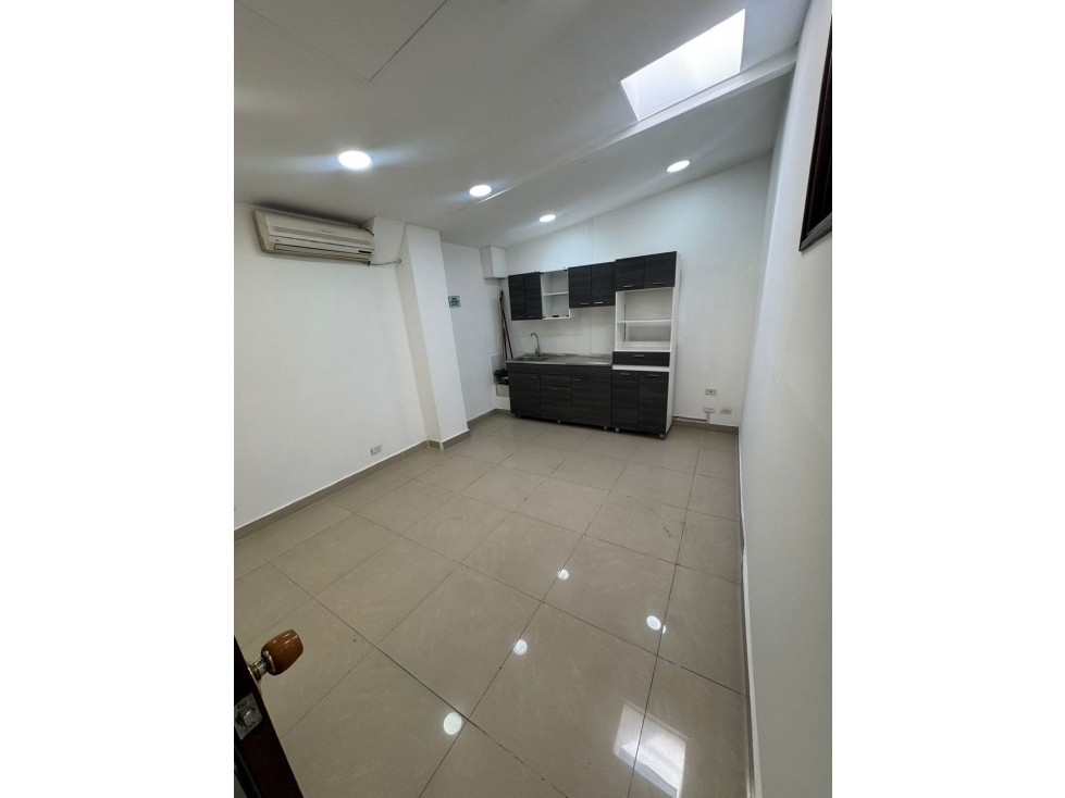 Arrienda Oficina La Castellana Medellín — foto 5