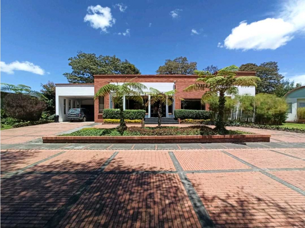 VENDO CASA DE UN SOLO NIVEL LOTE INDEPENDIENTE VIA GUAYMARAL BOGOTA