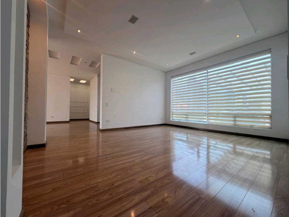 ARRIENDO CASA CAMPESTRE DE UN SOLO NIVEL EN CAJICA — foto 3