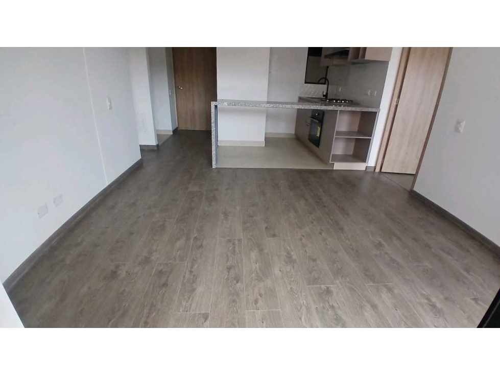 ARRIENDO APARTAMENTO SEGUNDO PISO EN MILLA DE ORO — foto 2