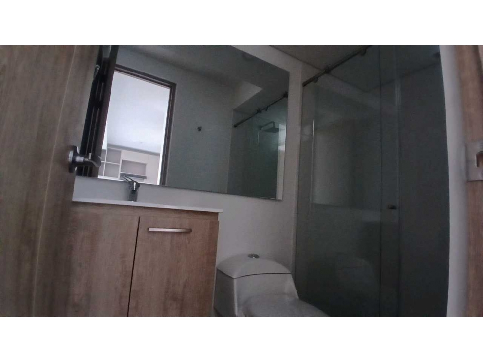 ARRIENDO APARTAMENTO SEGUNDO PISO EN MILLA DE ORO — foto 5
