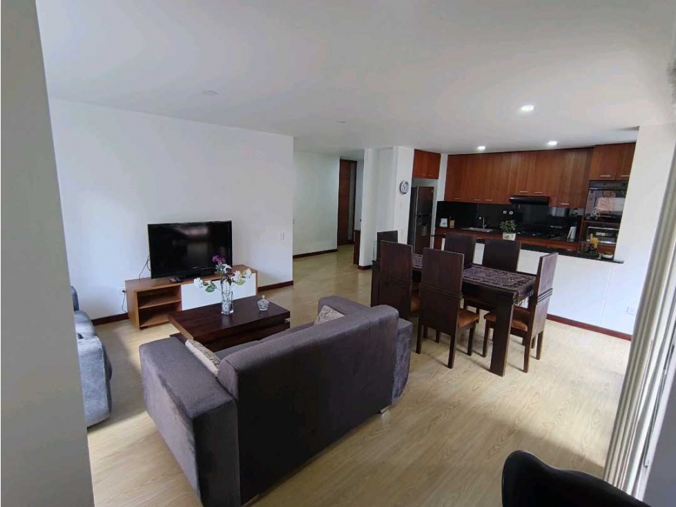 Arriendo amoblado el poblado lalinde muy cerca de provenza,parqueadero