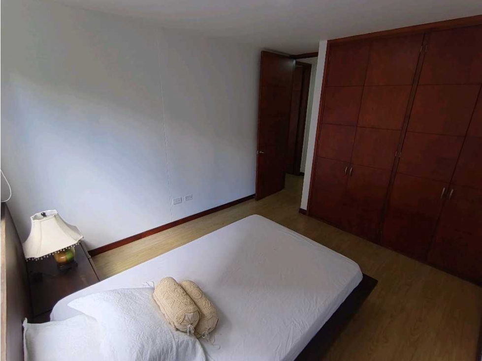 Arriendo amoblado el poblado lalinde muy cerca de provenza,parqueadero — foto 6