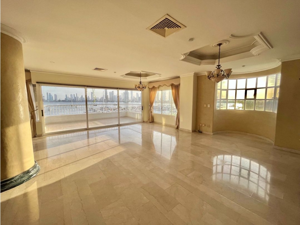 Arriendo Amplio Apartamento de 240 m² con Vista Directa en manga — foto 3