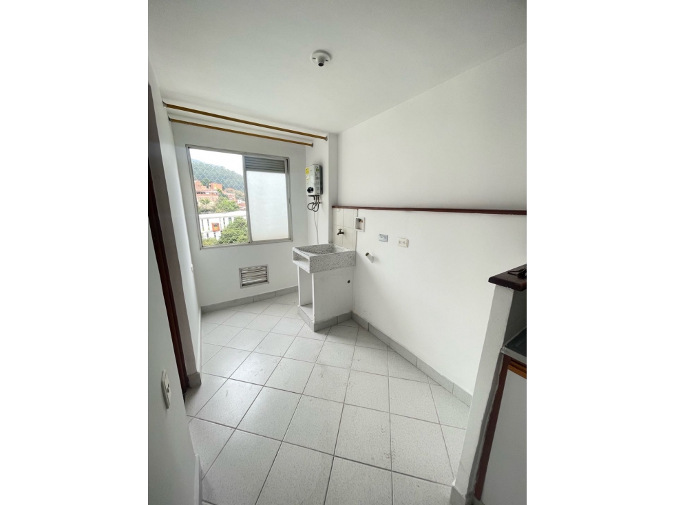 ARRIENDO AMPLIO APARTAMENTO EN BELÉN LA PALMA — foto 2