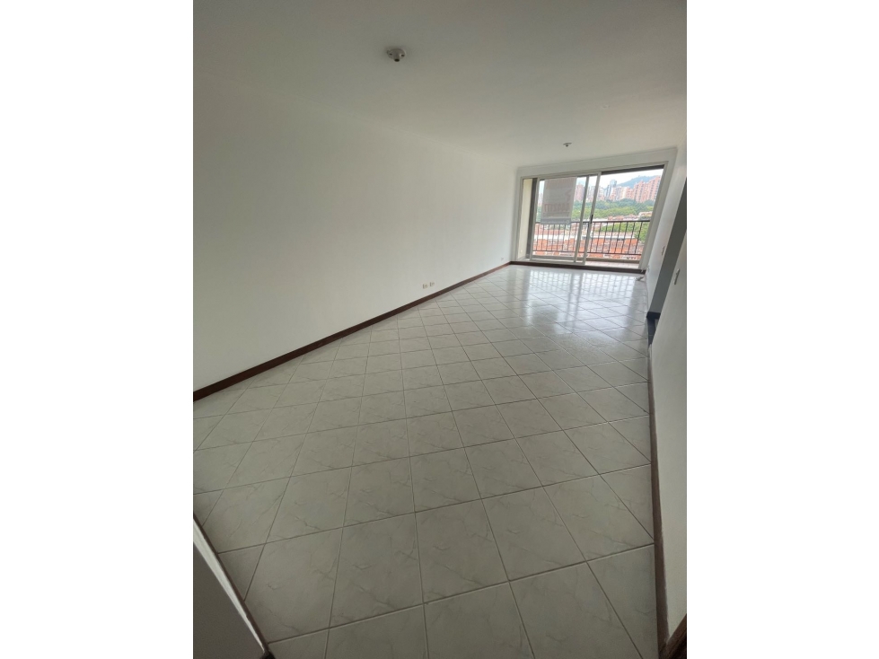 ARRIENDO AMPLIO APARTAMENTO EN BELÉN LA PALMA — foto 5
