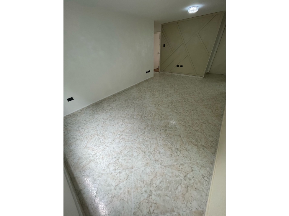ARRIENDO AMPLIO APARTAMENTO EN ROBLEDO PARTE BAJA - 5