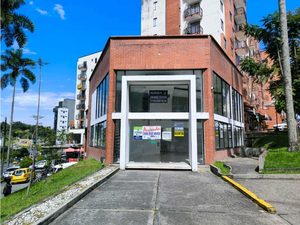 Arriendo amplio Local en Pinares Pereira — foto 4