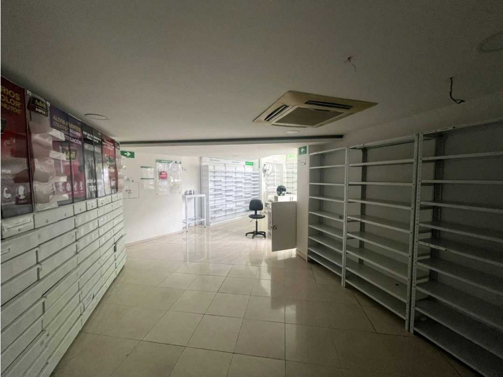 Arriendo amplio Local en Pinares Pereira — foto 5