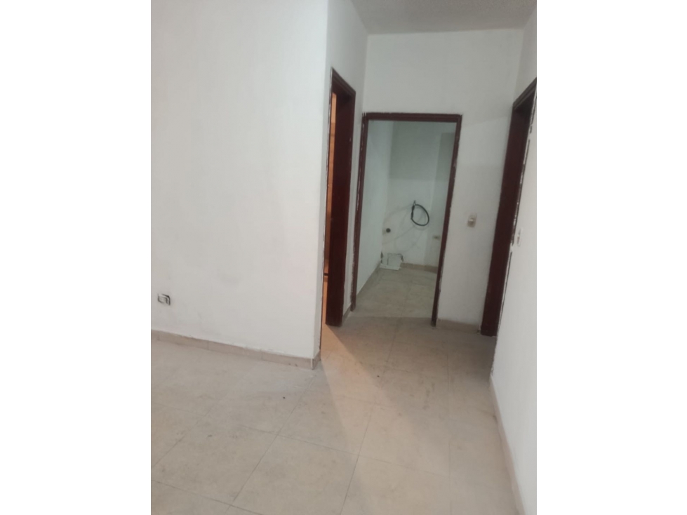 Arriendo aparta estudio 1er piso en la flora, cali — foto 2
