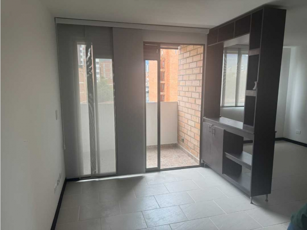 Arriendo aparta estudio en laureles estadio