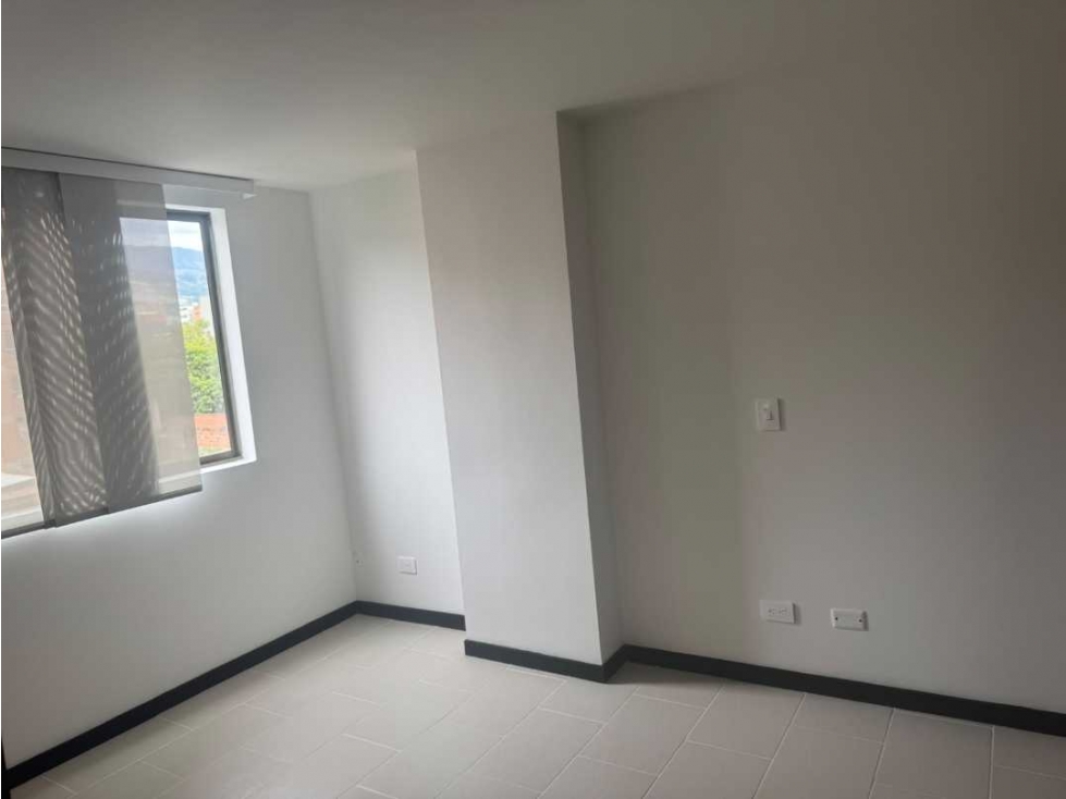 Arriendo aparta estudio en laureles estadio — foto 4
