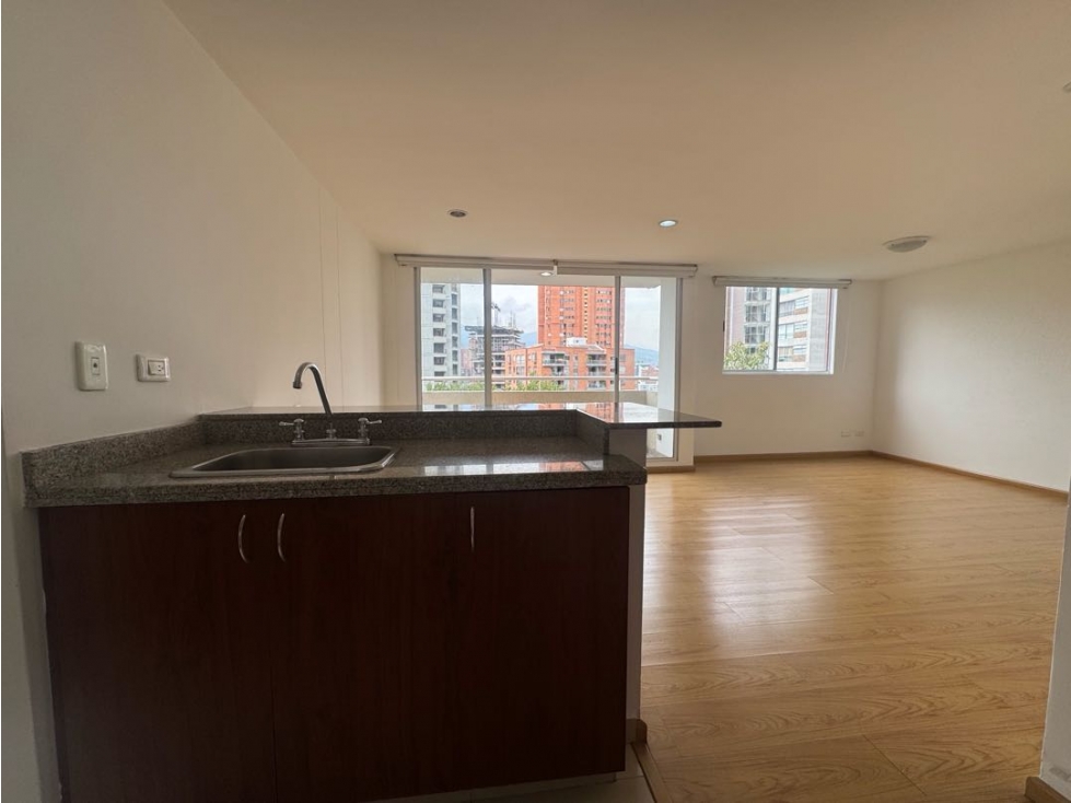 Arriendo apartaestudio apartaloft poblado sector Lalinde — foto 4