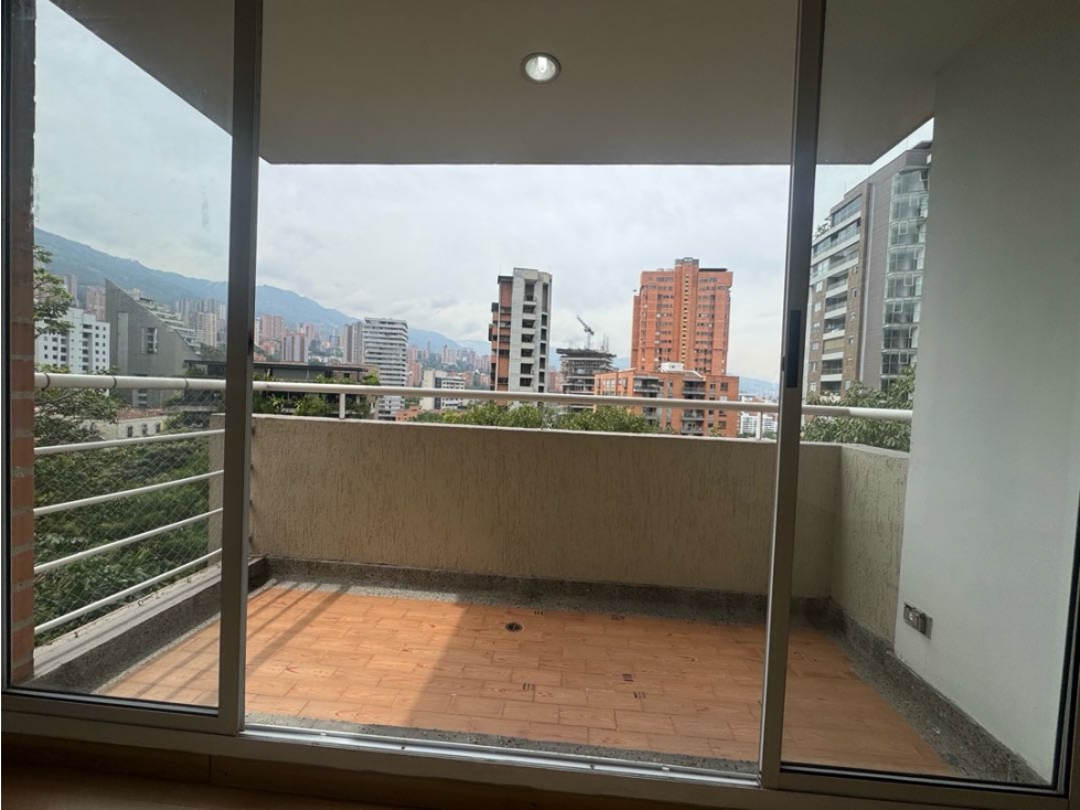 Arriendo apartaestudio apartaloft poblado sector Lalinde