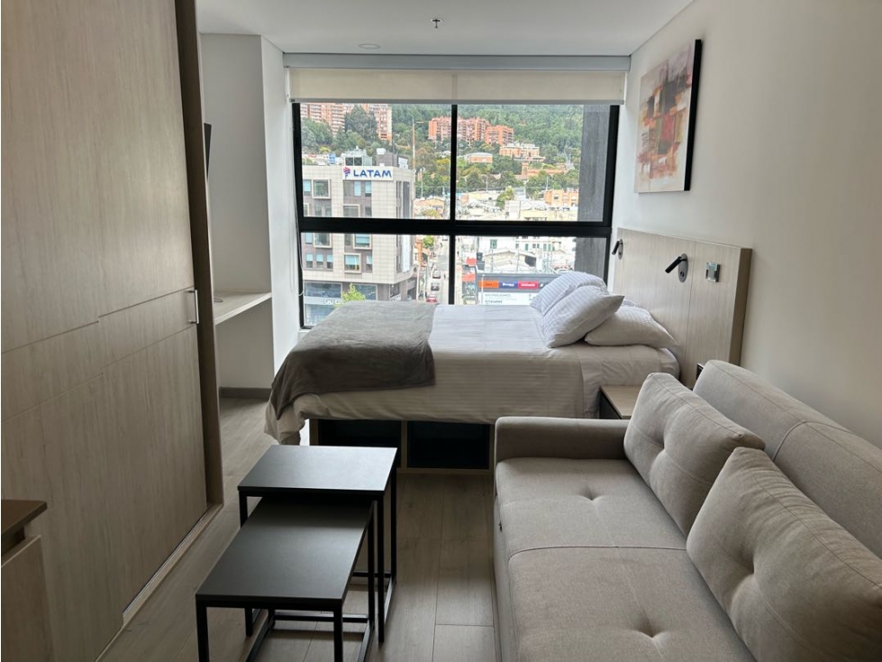 ARRIENDO APARTAESTUDIO AMOBLADO CERCA A LA SANTAFE. 22Mts.
