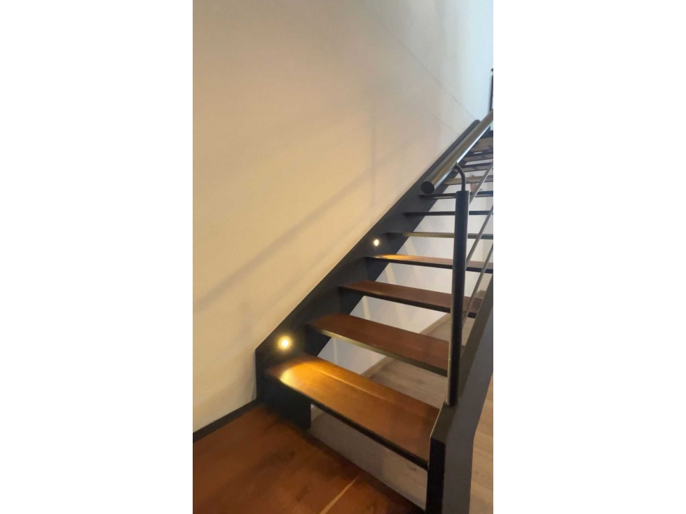 ARRIENDO APARTAESTUDIO DÚPLEX AMOBLADO EN SALITRE — foto 6