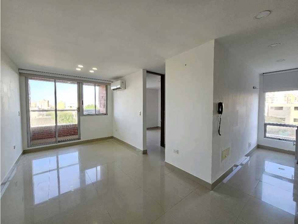 Arriendo apartaestudio. El Tabor. Barranquilla.